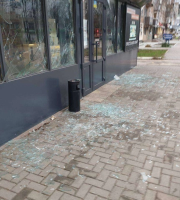 Захватчики обстреляли Никопольщину - один человек погиб, трое ранены