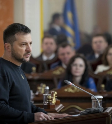 Владимир Зеленский впервые посетил Верховный Суд – о чем он говорил, и кто еще пришел в Кловский дворец