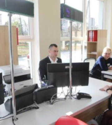 Львівські ЦНАПи не припиняють роботу за відсутності електроенергії: які послуги надаються