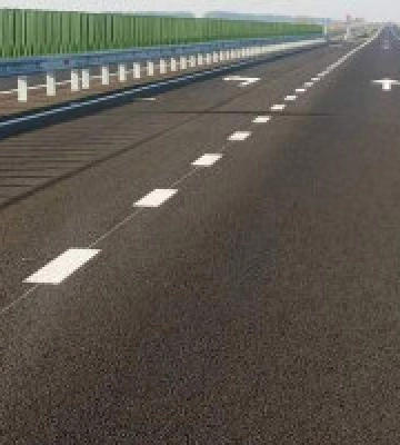 На Варшавській трасі відкрито рух по відновленому мосту через річку Ірша