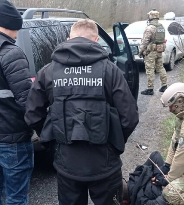 На Вінниччині чоловік за хабар намагався втекти з країни (відео)