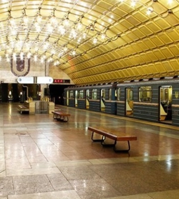 В Днепре остановили электротранспорт. Метро работает как укрытие