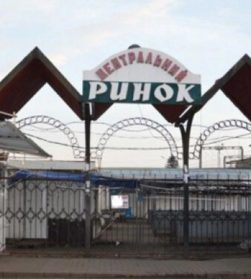 У Луцьку після пожежі знову працює Старий ринок