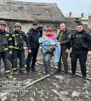Війська РФ завдали ракетного удару по міській лікарні в Куп’янську, снаряди влучили по будівлі аптеки