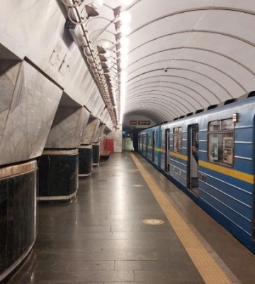 Метро в Киеве не будет ездить до конца дня
