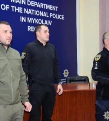 Начальник поліції Миколаївщини відзначив кращих співробітників роти поліції особливого призначення