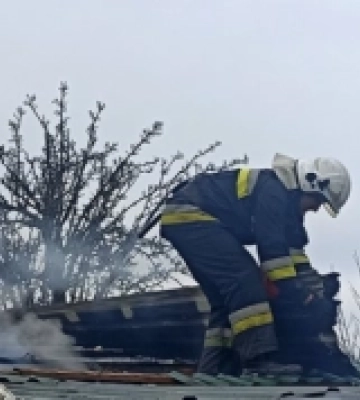 За минулу добу рятувальники Рівненщини ліквідували п&#039;ять пожеж та один раз виїжджали на надання допомоги