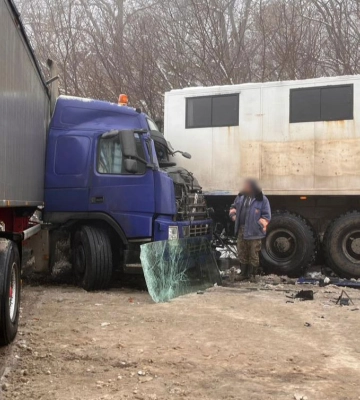 У Полтавському районі зіткнулися вантажівки