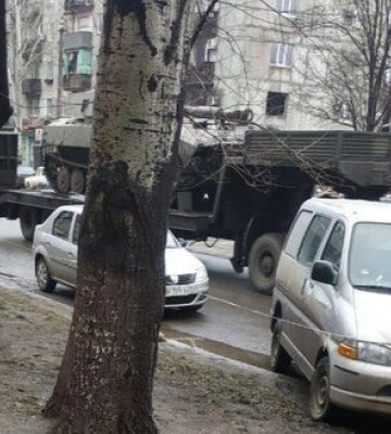 В Мариуполе наблюдают усиленное перемещение российской техники в направлении Запорожья, - Андрющенко. ФОТО