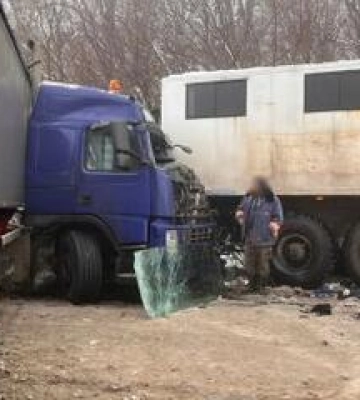 У Полтавському районі зіткнулися вантажівки
