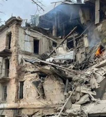 &quot;Врятувало, що зайшла у ванну&quot;: відео наслідків удару по Кривому Рогу