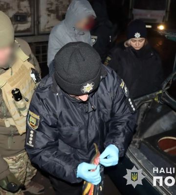 На Донеччині поліцейські затримали наркозбувача з товаром на 2,5 млн гривень