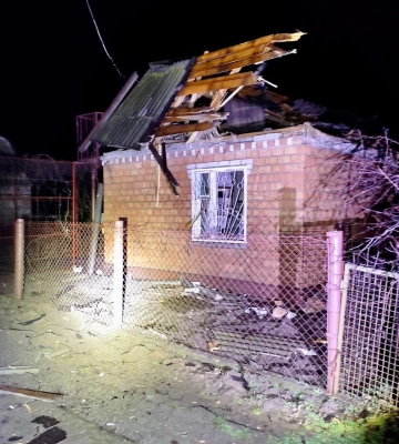 Чергові обстріли та збільшення жертв після ракетного удару: ситуація на Дніпропетровщині станом на ранок