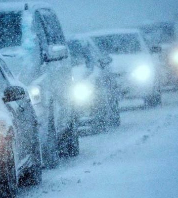 У Рівному – снігопад: на дорогах вже 5 ДТП (ФОТО)