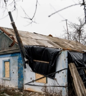 росіяни знову обстріляли Олешки на Херсонщині, влучили у школу