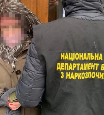 Через скрутне матеріальне становище: на Волині жінка торгувала наркотиками