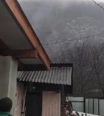 Жах! На Тячівщині зійшла гора на будинки (відео +18)