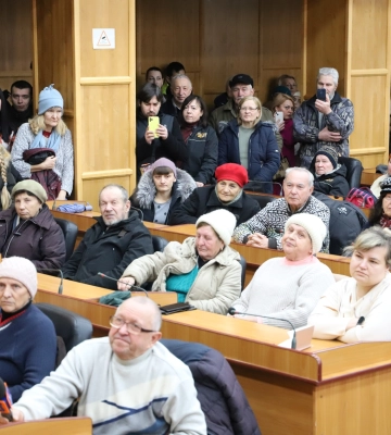 В Ужгороді пройшла зустріч мера Харкова із харків’янами-переселенцями