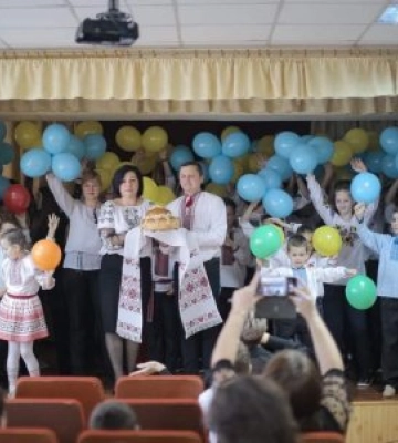 Хустській спецшколі — 70