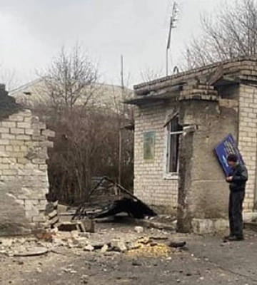 Росіяни &quot;накрили&quot; вогнем штаб гуманітарної допомоги у передмісті Херсона: загинула жінка