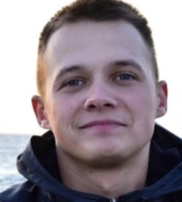 Два тижні не дожив до 25-річчя: на Волині віддали останню шану Герою Геннадію Андросюку