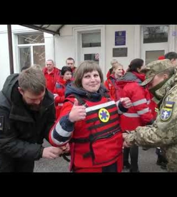 Запорізькі медики отримали спеціальні бронежилети та сучасні швидкі (ВІДЕО)
