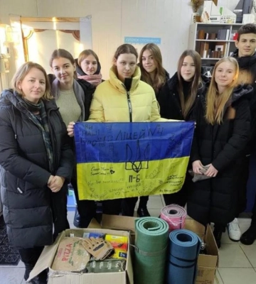 До Дня Святого Миколая освітяни Рівненщини передали подарунки для військових