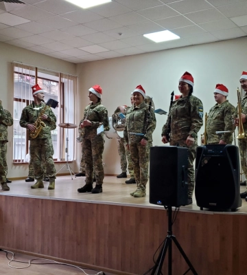 У Мукачеві відбувся концерт для родин військовослужбовців (ФОТО, ВІДЕО)
