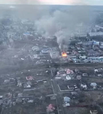Найгарячіша точка фронту. Як зараз виглядає Бахмут з висоти пташиного польоту — відео