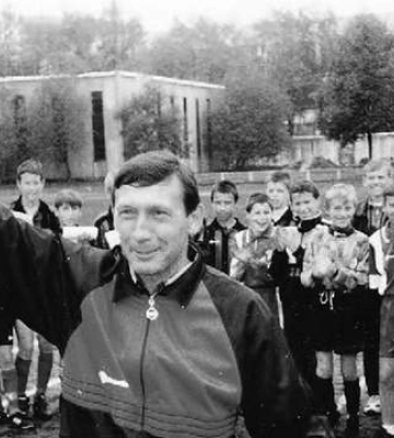 Пішов з життя легендарний гравець Карпат Іван Гамалій – він стояв у витоків відродження клубу