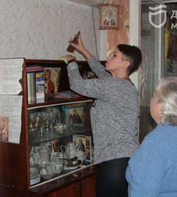 Як Дніпро під час блекауту опікується людьми похилого віку та особами з інвалідністю