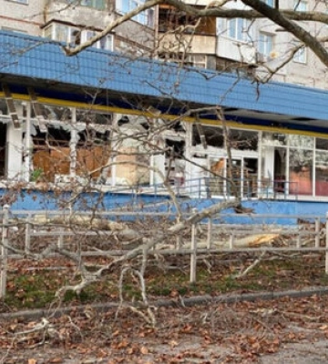 Сьогодні від російських обстрілів Херсону загинули двоє і постраждали четверо людей