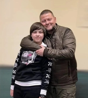 Залужний здійснив мрію хлопчика, батько якого зник безвісти на війні 
