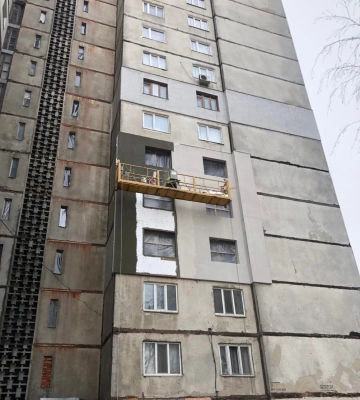 В мэрии Харькова показали, как ремонтируют дома после обстрелов 