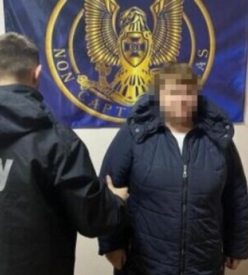 Чергову поплічницю окупантів СБУ затримала в Одеській області: жінка збирала кошти для російської армії. ФОТОрепортаж