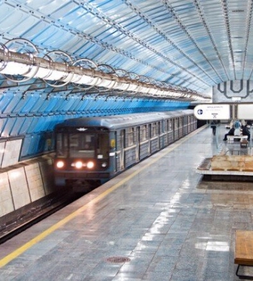 У Дніпрі поновив роботу метрополітен, електротранспорт поки не працює