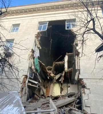 Ворог знову обстріляв будівлю Херсонської ОВА