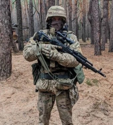 Запорізький пожежник із 20-річним стажем, який служить у теробороні, розповів, як захищав від окупантів дорогу на Оріхів