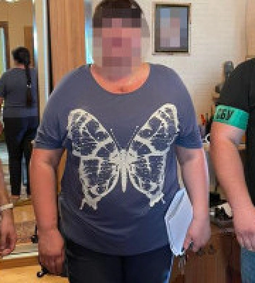 Агітувала підтримувати окупантів: у Києві судитимуть працівницю ЦНАПу