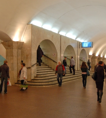 В Киеве открываются станции метро «Хрещатик» и «Майдан Незалежности»