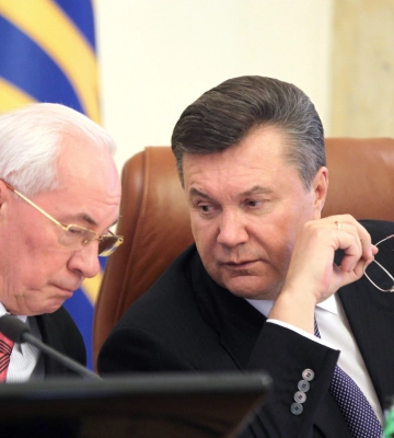 ДБР завершило розслідування відносно держзради Януковича та Азарова, які готували Харківські угоди