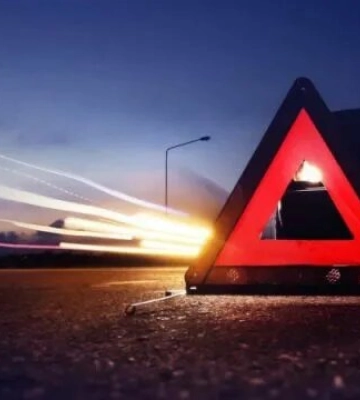 Смертельна ДТП: металева труба з тентом влетіла в лобове скло буса