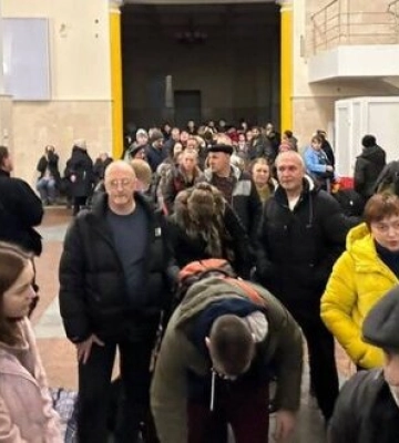От 50 до 120 горожан каждый день выезжают из Херсона из-за обстрелов врага