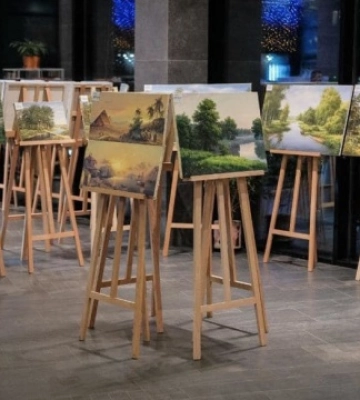У Чернівцях відкрили виставку &quot;Art-Оборона&quot;, яку присвятили загиблим митцям