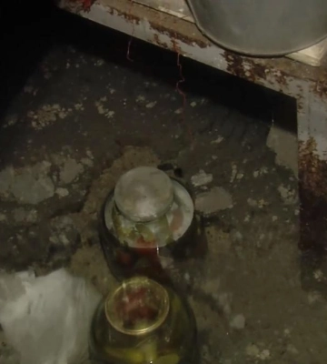 Вода у підвалі будинку: чому одну з вулиць Рівного підтоплює (ВІДЕО)