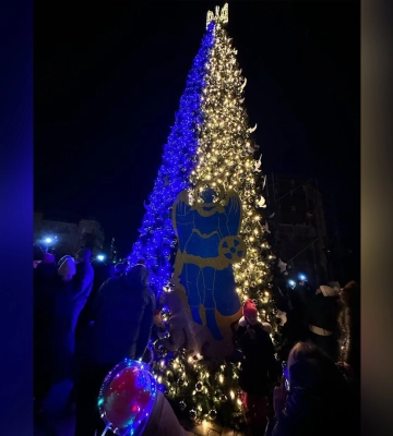 У Києві засвітили головну ялинку