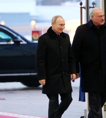 "Тревожит роль Беларуси в войне": у Байдена оценили переговоры Путина и Лукашенко