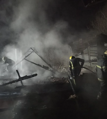 На Харківщині під час пожежі загинув чоловік, будинок згорів 