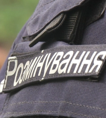 На Луганщині ворог замінував мости, траси та лісосмуги
