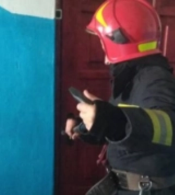 У квартирі в Рівному рятувальники знайшли мертвого чоловіка